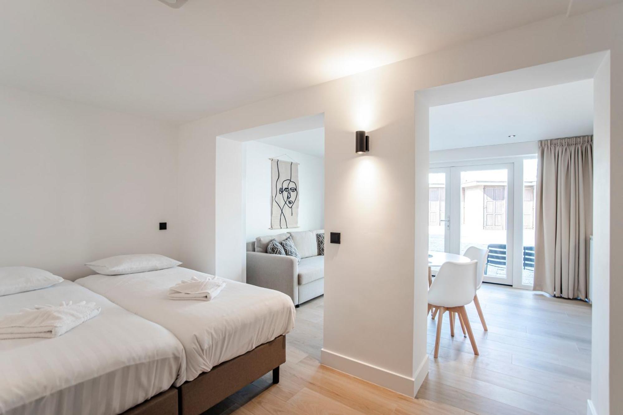 Апартаменты La Casa Alba With Private Parking Зандфорт Экстерьер фото